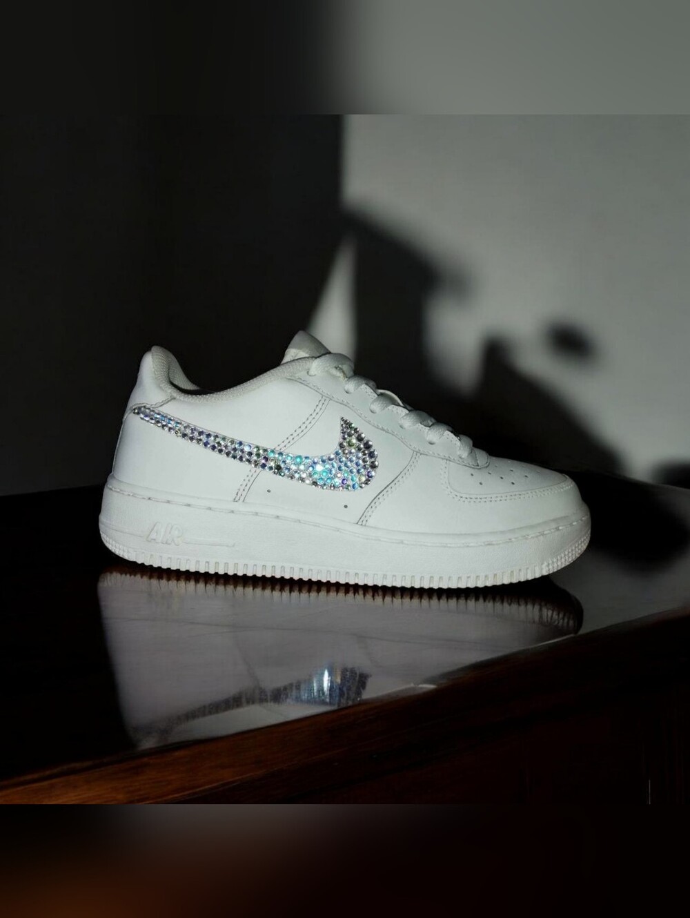 NIKE AIR FORCE 1 " SWAROVSKI CUSTOMIZED " WOMEN US SIZE 6 GREAT COND - Picture 6 of 13